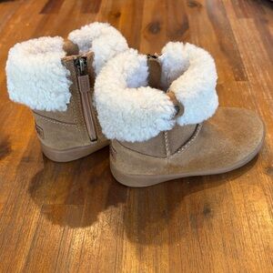 UGG Ramona Toddler Boots, size 8c, chestnut brown